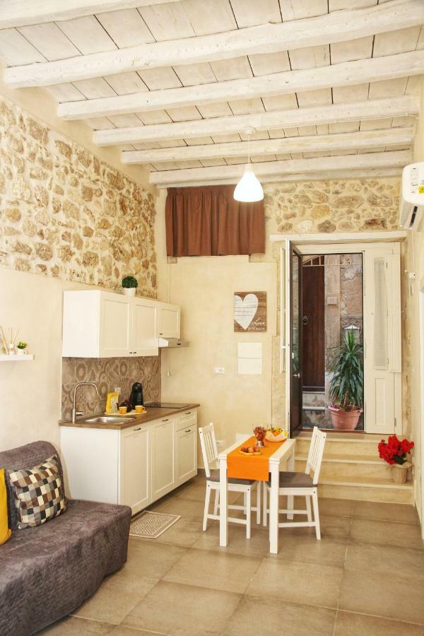 Essentia Rooms- Ortigia Holidays Syracuse Ngoại thất bức ảnh