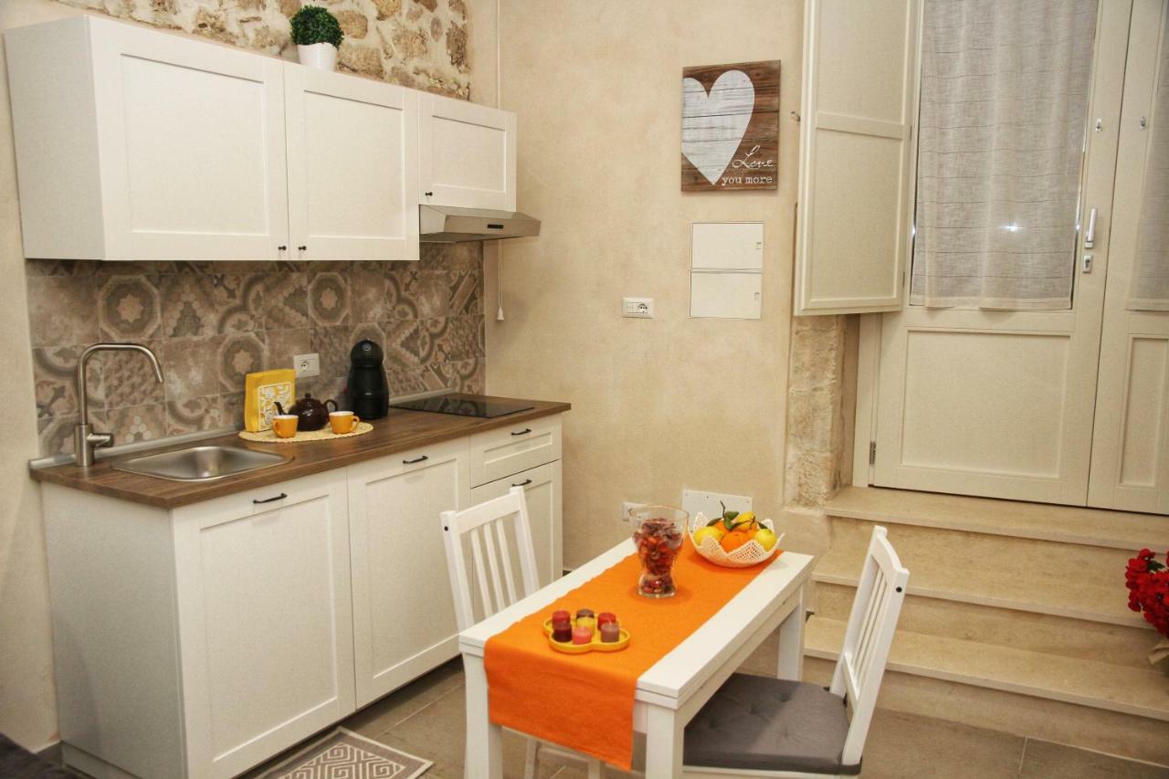 Essentia Rooms- Ortigia Holidays Syracuse Ngoại thất bức ảnh